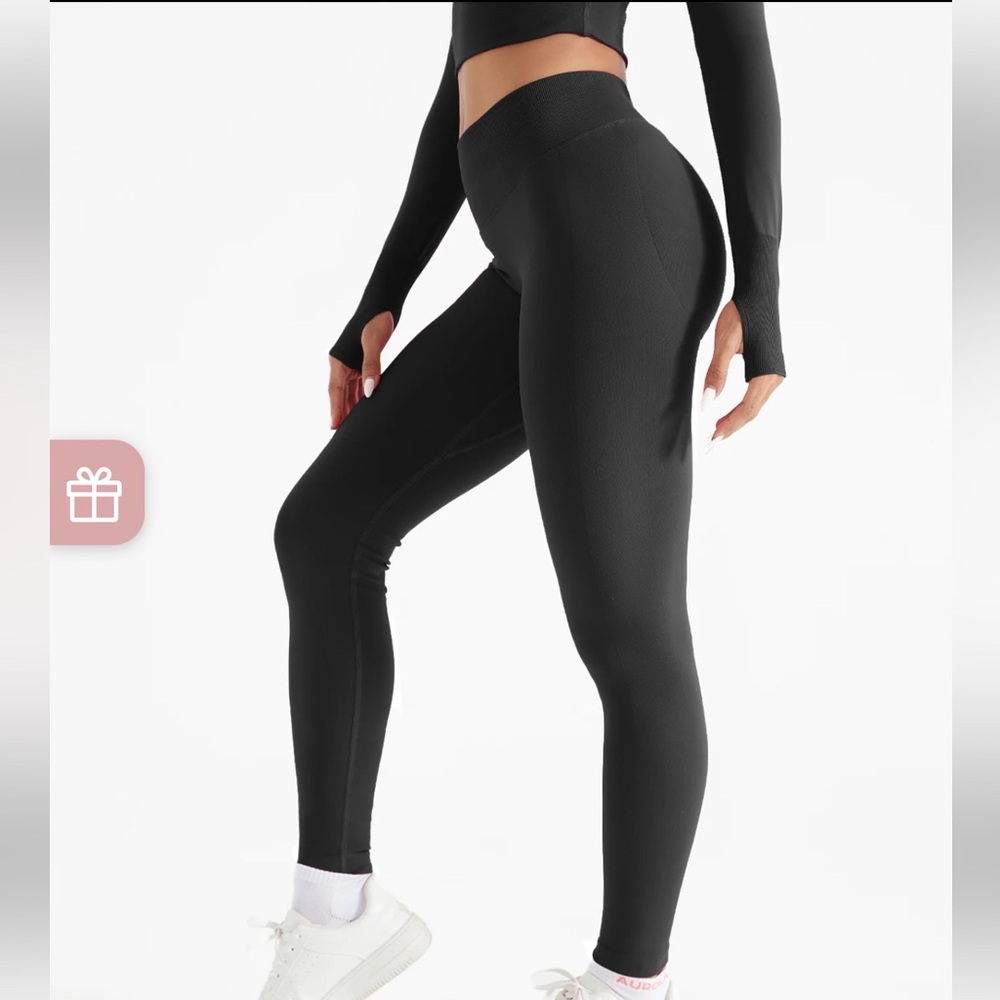 AUROLA Influence Workout Leggings 25''-More
Compression-Mid Waist in Black